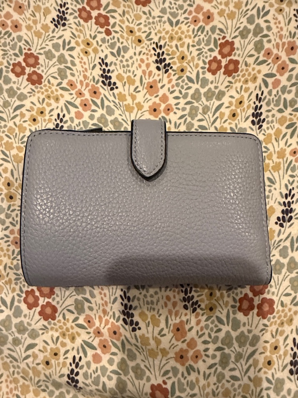 kate spade Pebbled Leather Snap Wallet - Light Blue Gray